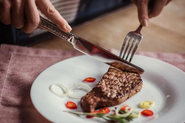 🍱Ешь сколько хочешь, но… правильные продукты. Безопасно ли худеть на кето-диете